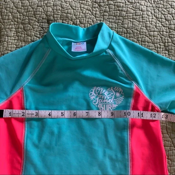 Kid’s Short Sleeve Rashguard * Size 7/8 - Picture 4 of 8